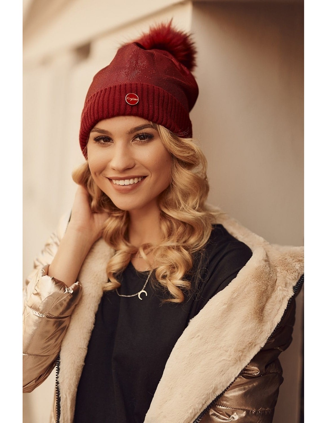 Winter hat with a shimmering burgundy thread C62 - Online store - Boutique